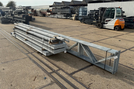9.60 x 25.00m (240m²) platdak
